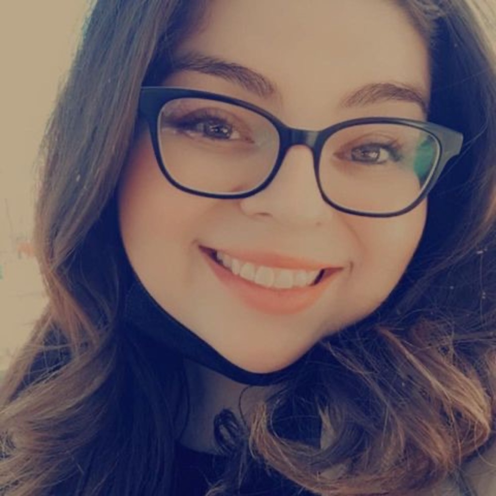 Meet your Posher, Steph